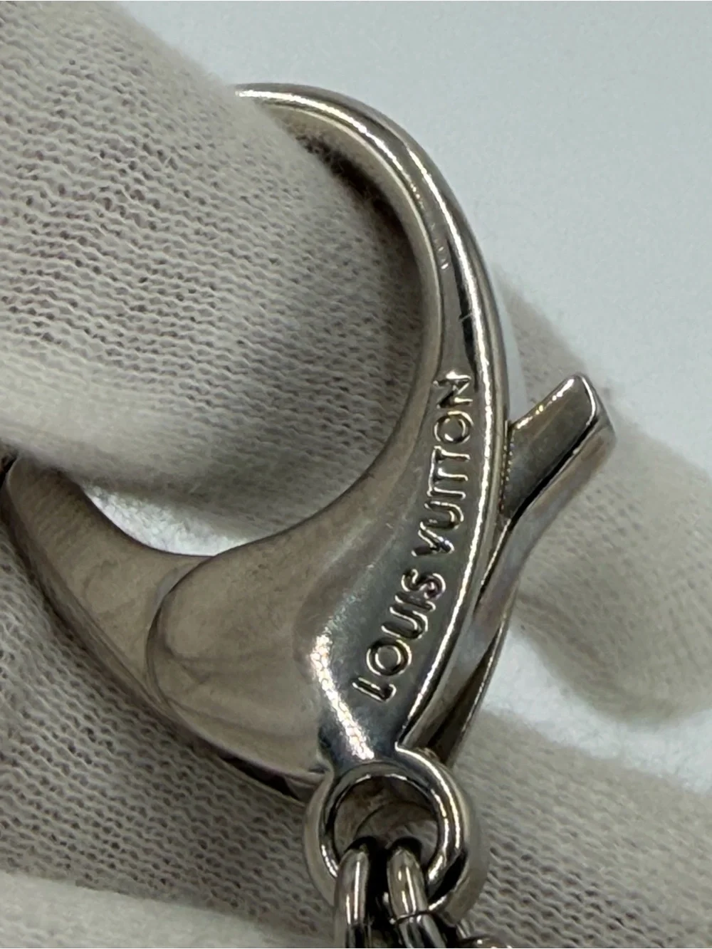 Authentic Louis Vuitton Fleur d’Epi Silver & Cream Bag Charm w/Dust Bag and COA